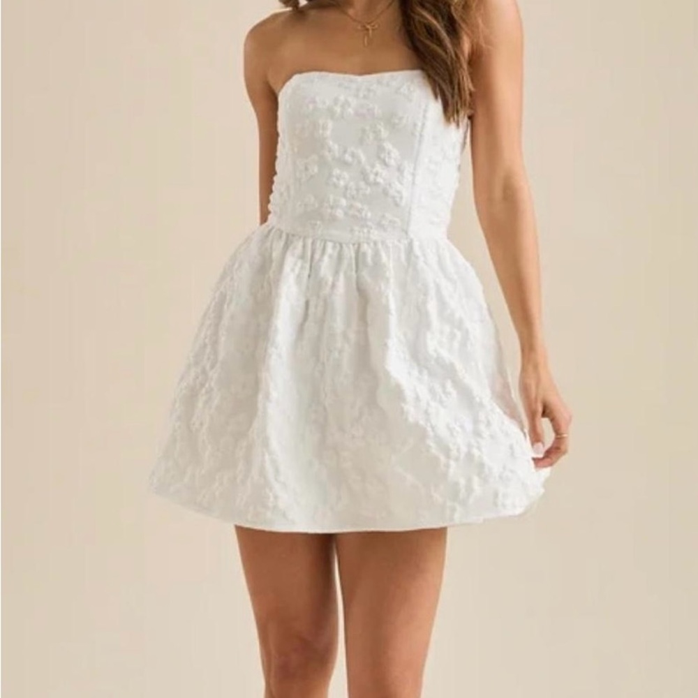 Altar'd State Strapless White Dress